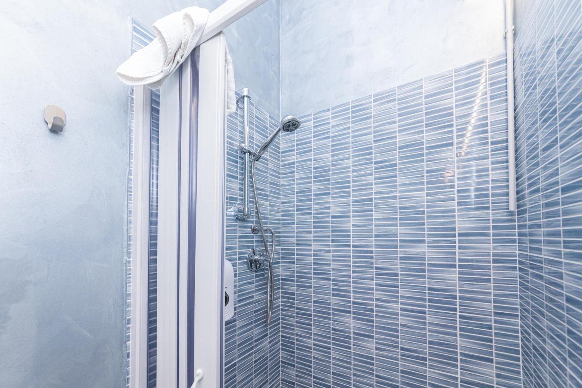Galia Roomsself Check In H24