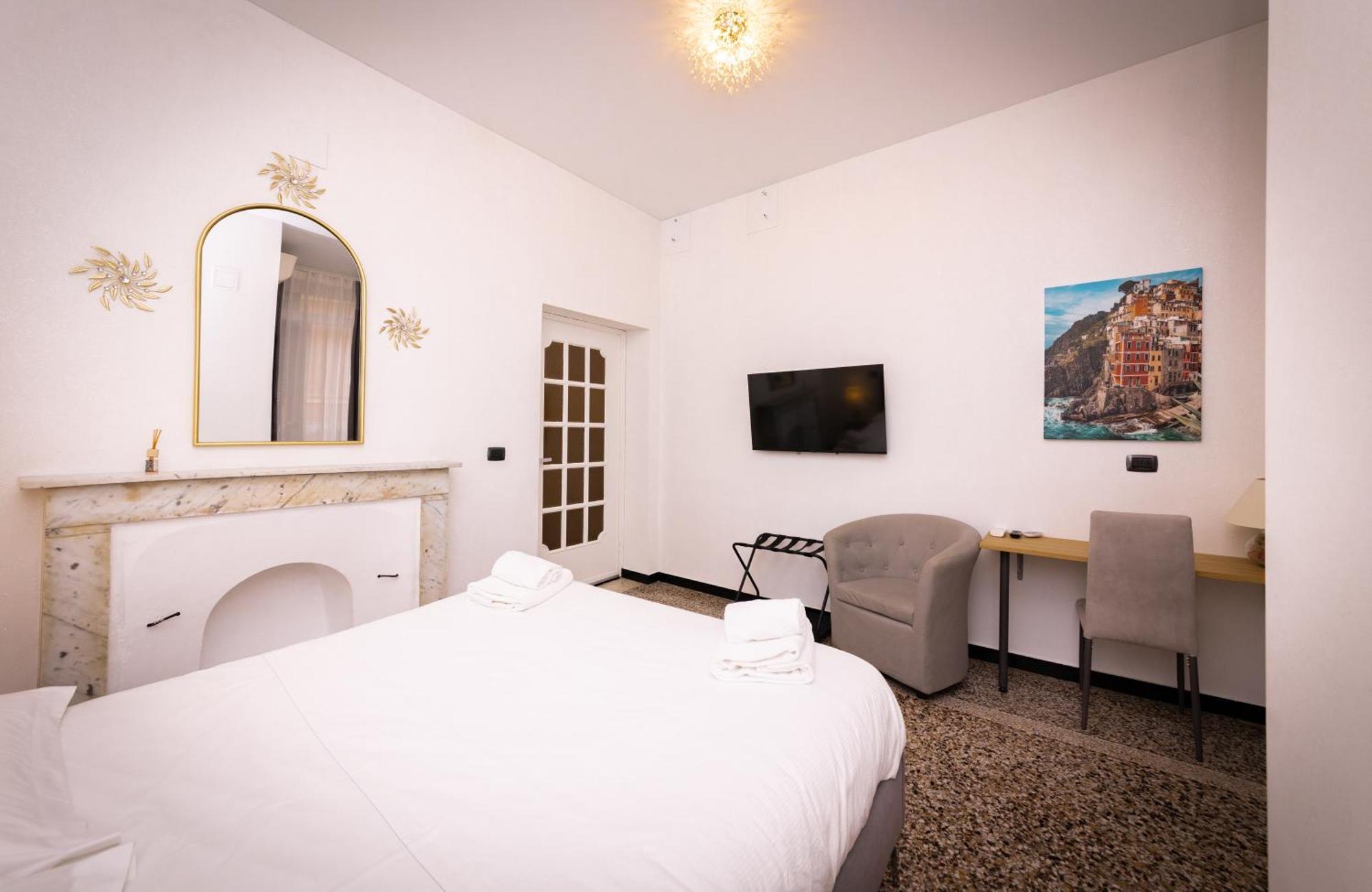 Galia Roomsself Check In H24 *